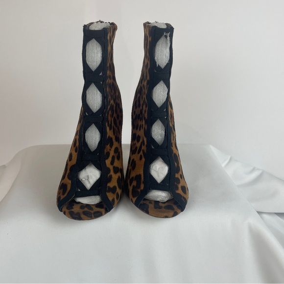 Stylish Leopard Print Heeled Boots - Picture 14 of 16